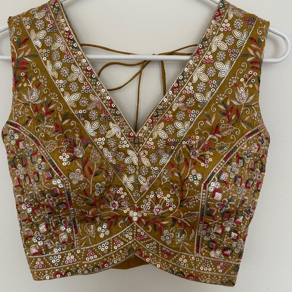 Gold Indian Lehenga and Choli - Picture 2 of 8